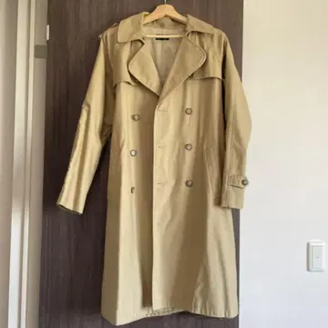 A.P.C. 베이지 더블 브레스트 트렌치코트 M