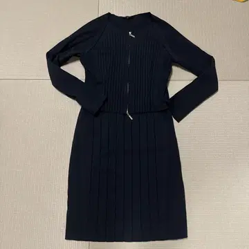 베라르디 플리츠 디자인 셋업 블랙