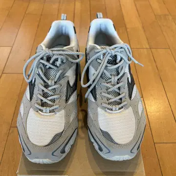 미즈노 스니커즈 D1GA246802