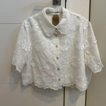 안감 있는 꽃무늬 자수 레이스 칼라 반팔 셔츠