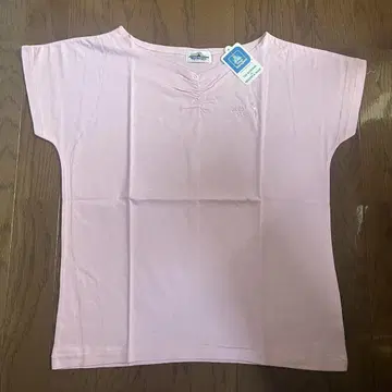 핑크 V넥 티셔츠 자수 M 사이즈