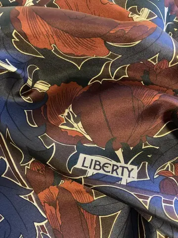 LIBERTY vintage 대형 스카프 86 x 86 포피