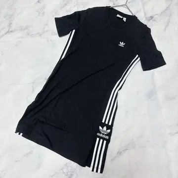 새상품급 adidas 티 드레스 3선 라인 블랙 S 슬림핏 스포티