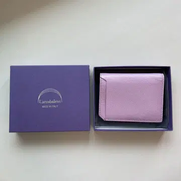 옹 아키 별주 모델