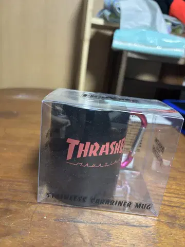 THRASHER 스테인리스 카라비너 마그