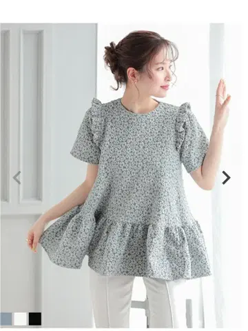 Fit more 플라워 자카드 티어드 상의 블루
