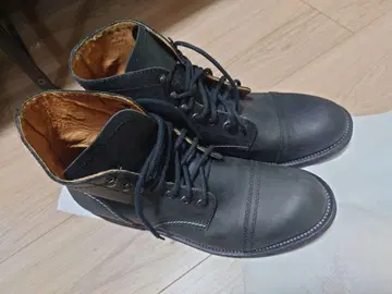 Hawkins 블랙 가죽 부츠 27cm