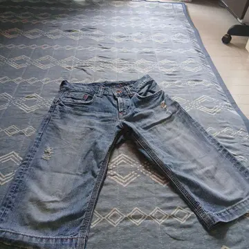 데미지 가공 블루 데님 와이드 팬츠