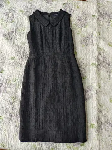 브룩스브라더스 민소매 카라 무릎 기장 원피스 블랙