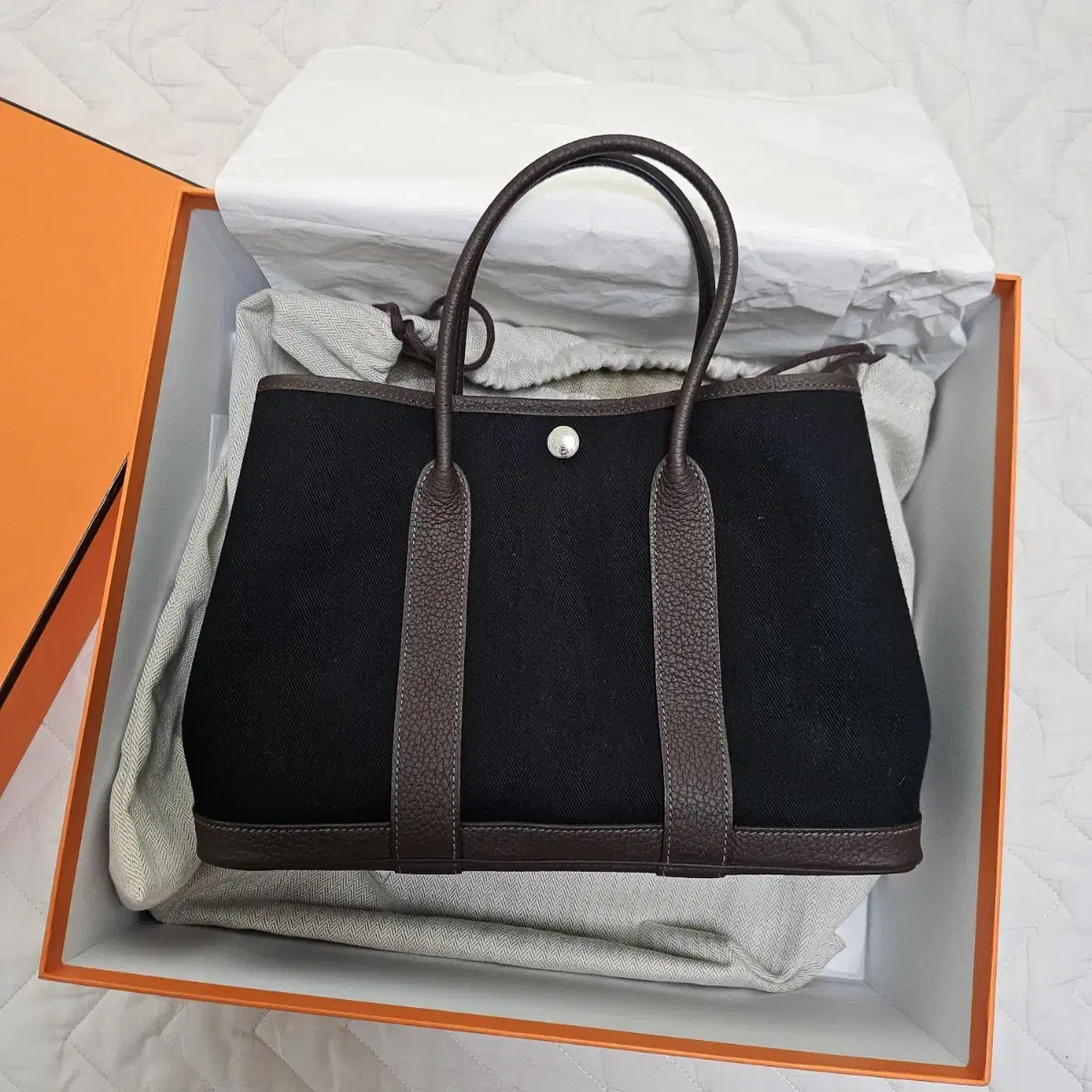 The Barnet Bucket Nubuck Tote Bag (Brown) New Item #더바넷