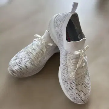 스케쳐스 25cm