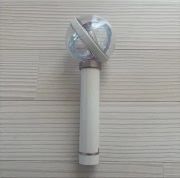 INI OFFICIAL LIGHT STICK 포토 카드 포함