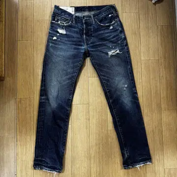 Abercrombie & Fitch 데미지 진