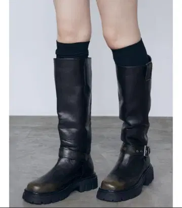 블랙 가죽 롱 부츠