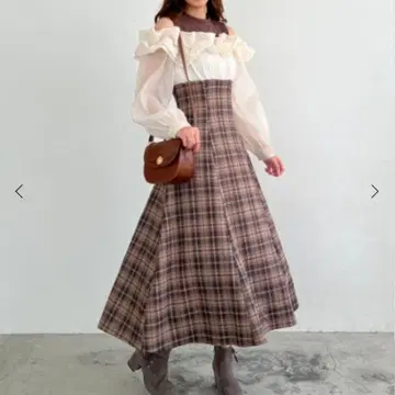 MAJESTIC LEGON 허리 꽉 조여주는 밀푀유 원피스