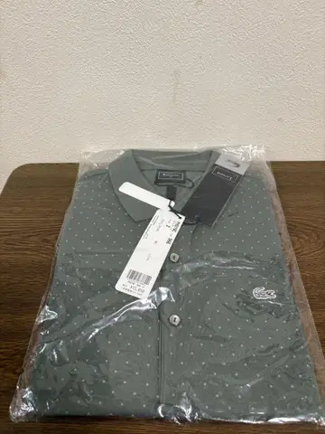 미개봉 새상품 LACOSTE 도트 무늬 피케 셔츠 사이즈 2 그레이