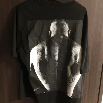 2pac 백 프린트 티셔츠 Vlone