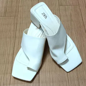 ZARA 화이트 뮬