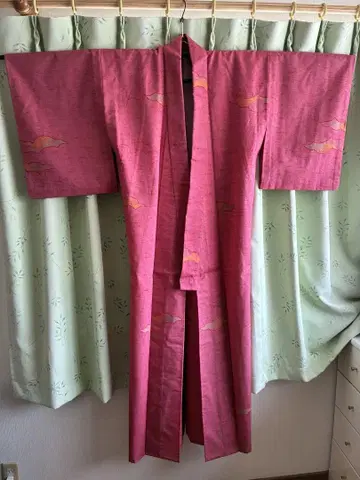 핑크 구름 무늬 기모노 빈티지