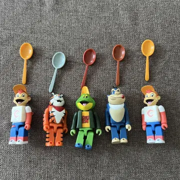 메디콤토이 큐브릭 켈로그