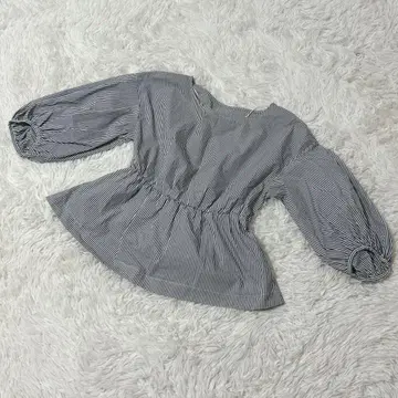 [ c5537 ] 새상품급 GU 블라우스 스트라이프 그레이