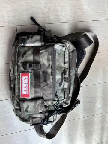 새상품급 DRESS 홀딩 숄더백 낚싯대 홀더 런건 백