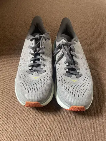 호카오네오네 HOKA ONE ONE 클리프톤 7