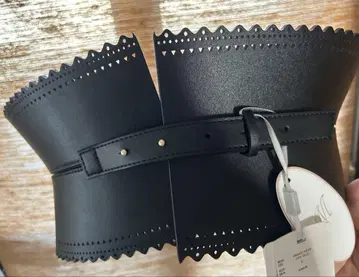 택 포함 새상품 CELFORD 레이저 컷 벨트