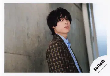 SixTONES 22년 포트레이트 시리즈 마츠무라 호쿠토 공식 사진 1장