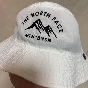 THE NORTH FACE 버킷 햇 화이트