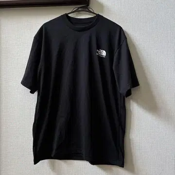 THE NORTH FACE 블랙 티셔츠