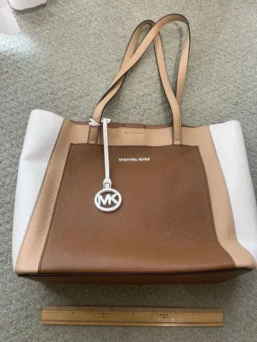 MICHAEL KORS 토트백 브라운 베이지 화이트