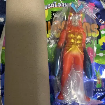 돈키호테 KAIJU COLORS 카이주 컬러즈 발탄 성인 소프트 비닐