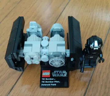 LEGO TIE Bomber & TIE Bomber Pilot