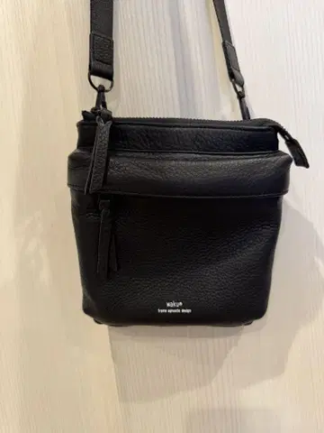 waku 블랙 가죽 사코슈