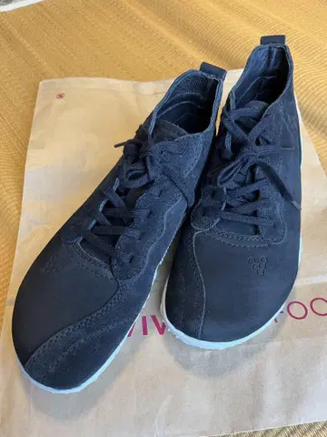 Vivo Barefoot / Novus Mid Womens 39EU