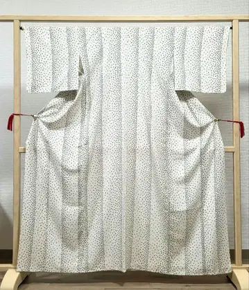 A 홑옷 꽃잎 무늬 흰색 모노톤 순견 코몬 기모노 05