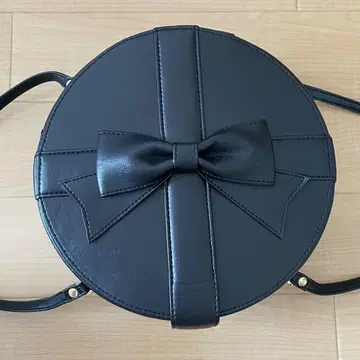 에밀리 템플큐트 모자 상자 베니티백