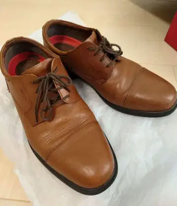 락포트 ROCKPORT 브라운 신발