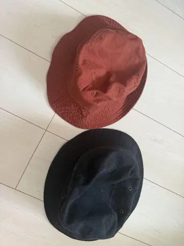newhattan 버킷햇 빨간색 검정색 S/M 2개 세트