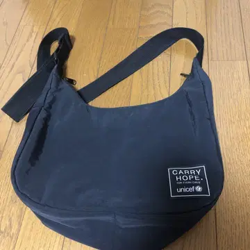 UNICEF 숄더백 블랙