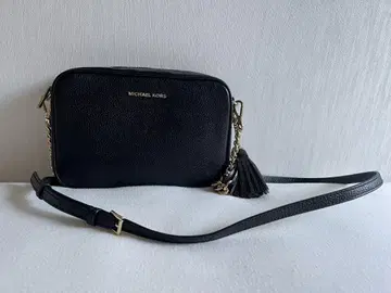 새상품 마이클코어스 MICHAEL KORS 블랙 숄더백