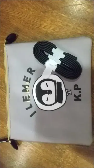 ILEMER 캐릭터 숄더백 그레이