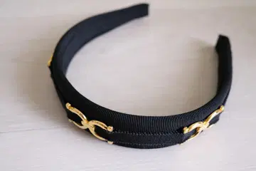 새상품급 Ferragamo 페라가모 머리띠 간치니