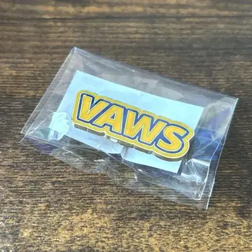 Vaundy VAWS 핀 배지