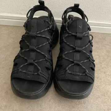 PUMA 블랙 스포츠 샌들