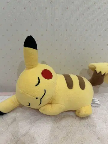 피카츄 봉제인형
