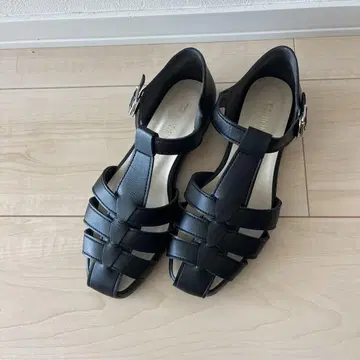 어반 리서치 도어스 로데스코 구르카 샌들 36