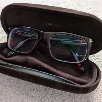 톰 포드 안경 TF4284