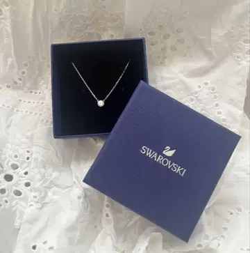 SWAROVSKI 싱글 볼 목걸이